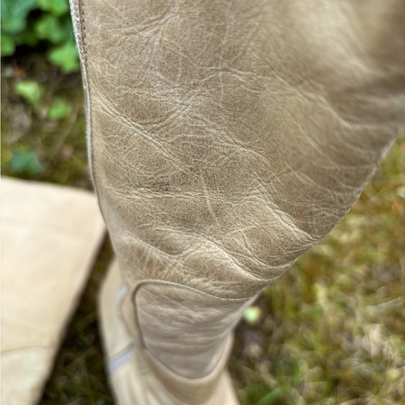 Vintage tall leather fashion boots light beige round toe side zip boots 8 - Picture 3 of 12